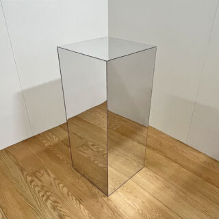 MIRROR PEDESTALS